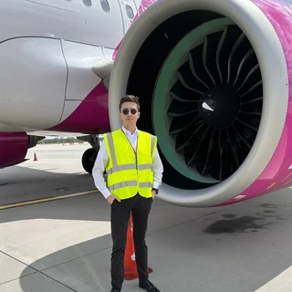 Officer Oliver A 321